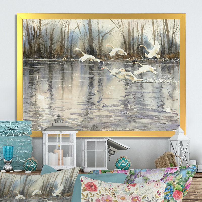 Cygnes blancs volant au-dessus d'un magnifique lac - reproduction d'art sur toile, H 8 po x l 12 po x P 1 po, Cadre doré