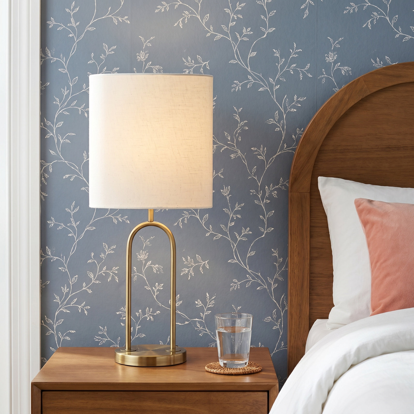 Pernelle Metal Table Lamp