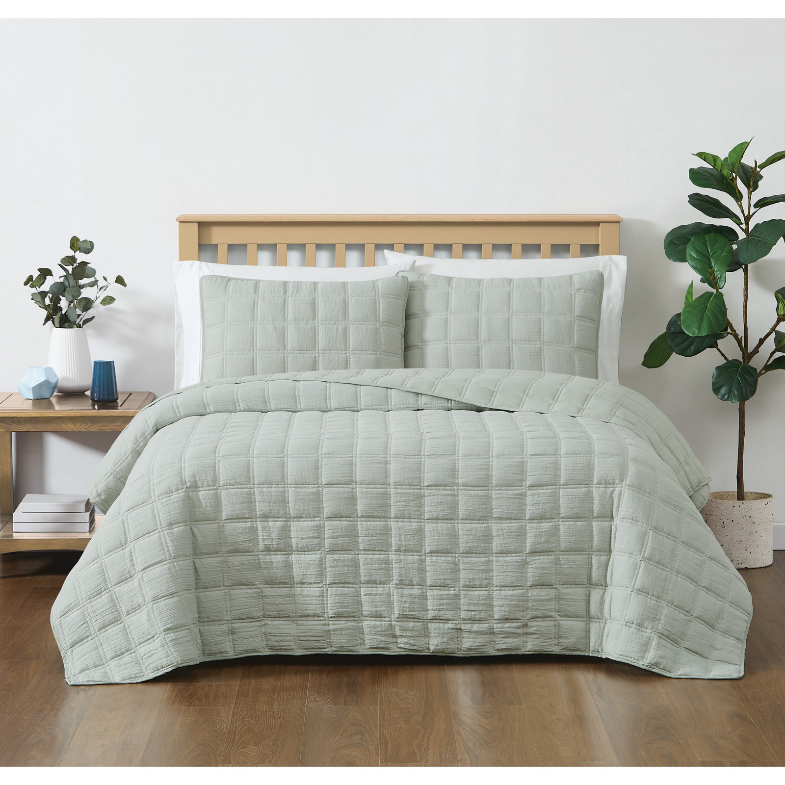 Reta Quilt Set, Gray, Queen Quilt + 2 Standard Shams
