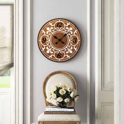 Almaguer Oversized Katy 23.5" Wall Clock