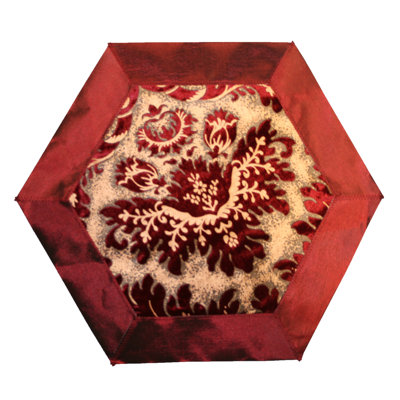 Royal Velvet Doilie Placemat