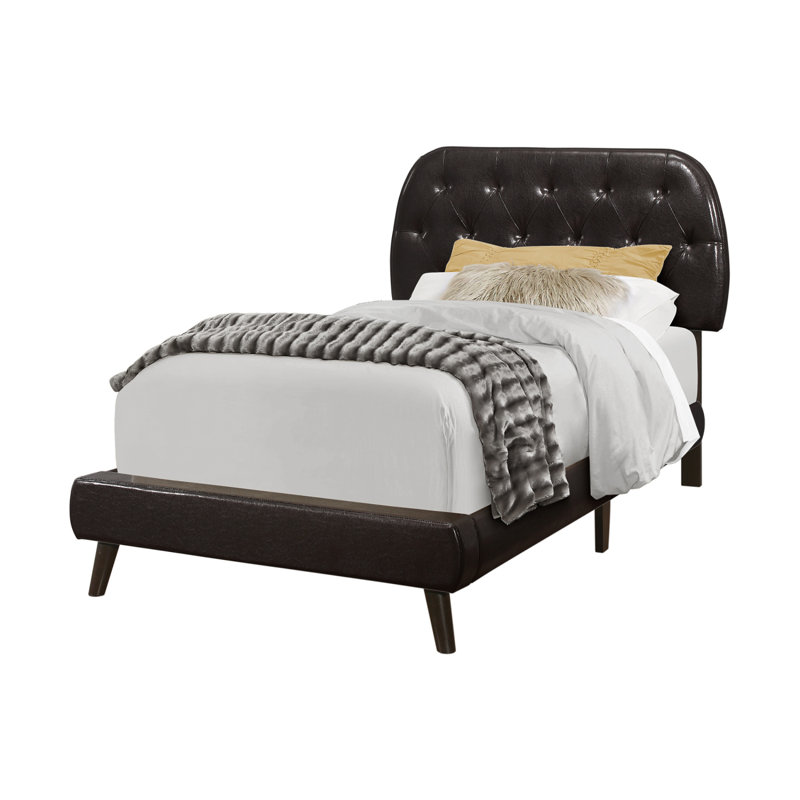 Lit, taille simple, adolescent, rembourré, aspect cuir brun, pieds en bois, transitionnel