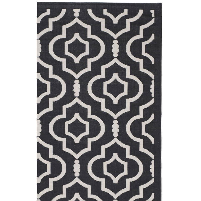 Herefordshire Performance Geometric Indoor/Outdoor Area Rug, Rectangle 4' x 5'7"