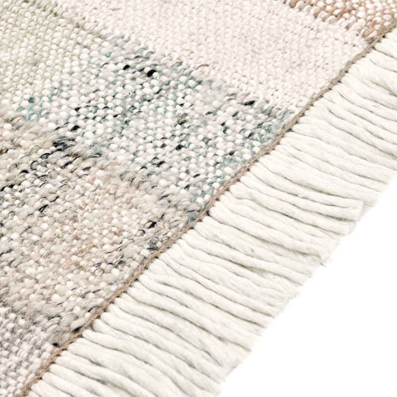 Ritsa Handwoven Jute Blend Accent Rug , Rectangle 2' x 3'