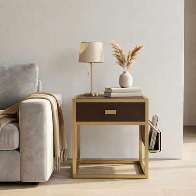 Table d'appoint moderne en métal avec dessus et pochette revêtus de similicuir
