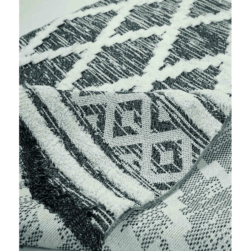 Tapis gris / blanc en coton tissé à la machine Ora, Rectangle 4 pi 11 po x 7 pi 3 po