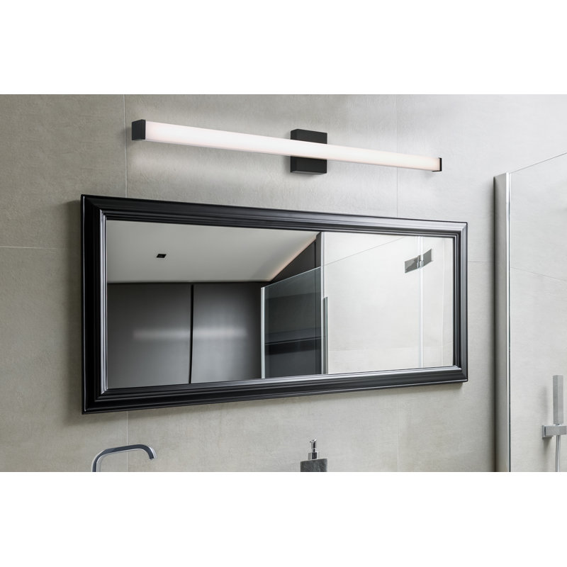 Éclairage pour meuble-lavabo à DEL Ronning, H 2 po x l 48 po x P 2 po, Noir mat