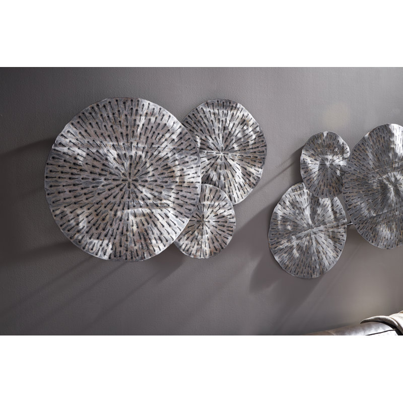 Metal Lotus Wall Décor