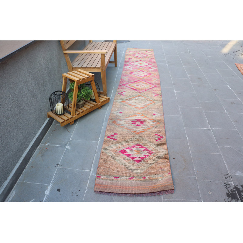 Vintage Pink Kurdish Turkish Rug - Long Runner for Corridors in Antique Style - Organic Material