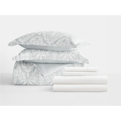 7-Piece Bedding Bundle - Pattern Comforter and Sheet Set
