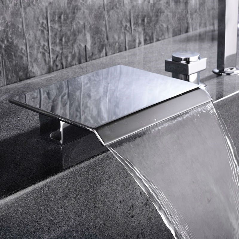 Juno Bathtub Faucet with Hand Shower