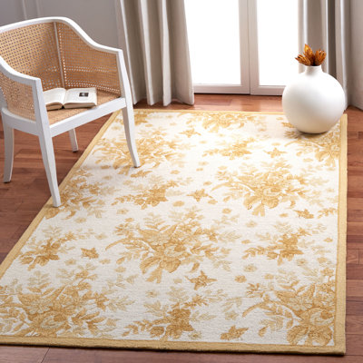 Hollander Hand-Hooked Wool Gold Area Rug