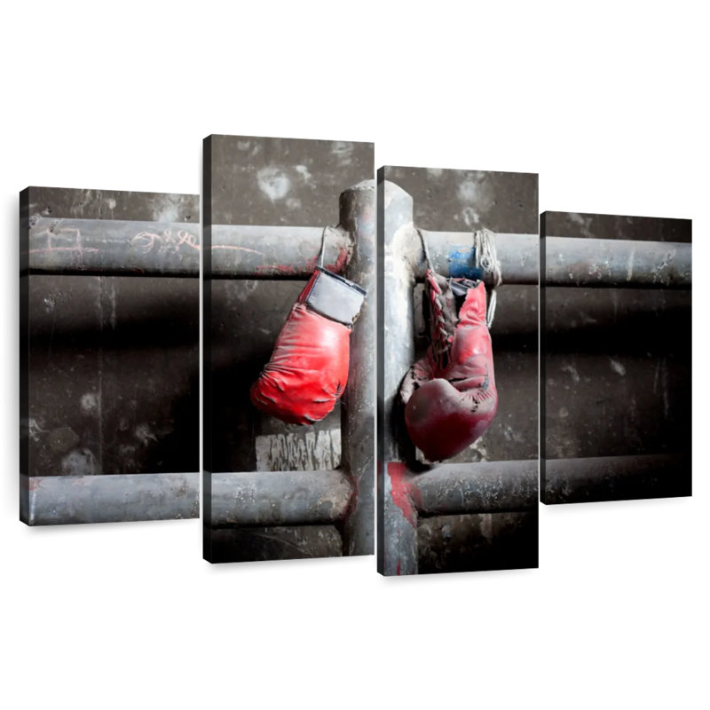 Retired boxing gloves Sireci