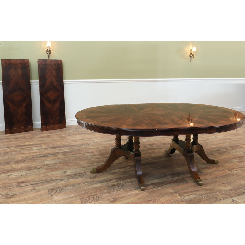 Round Mahogany Dining Table Opens To 10 Feet  Seats 12