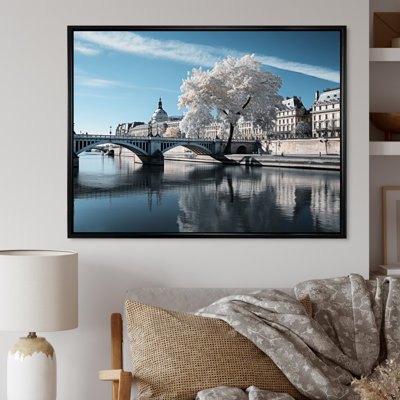 Marutani " France White Seine Serenity "