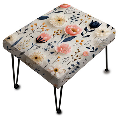 Repose-pieds blanc et rose nordique Serenity