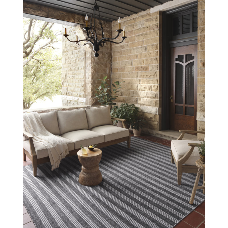 Tapis noir / gris en polyester tissé à la main Charlie, Rectangle 5 pi x 7 pi 6 po