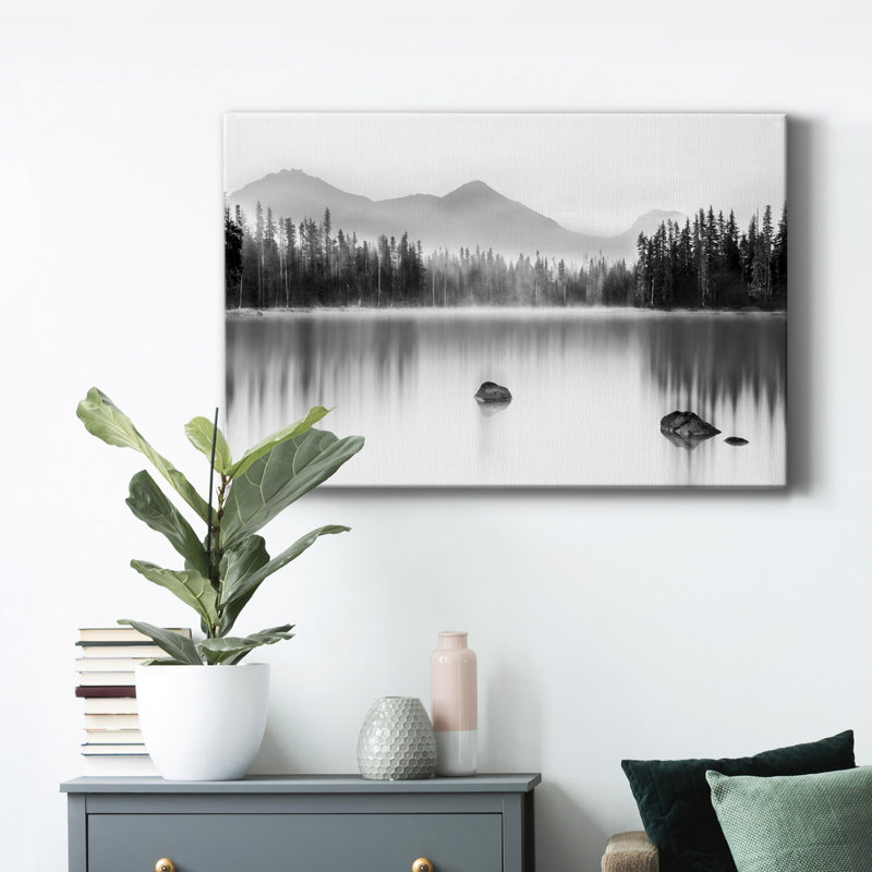 «Mountain Reflection», impression sur toile tendue, H 36 po x l 24 po x P 1 po