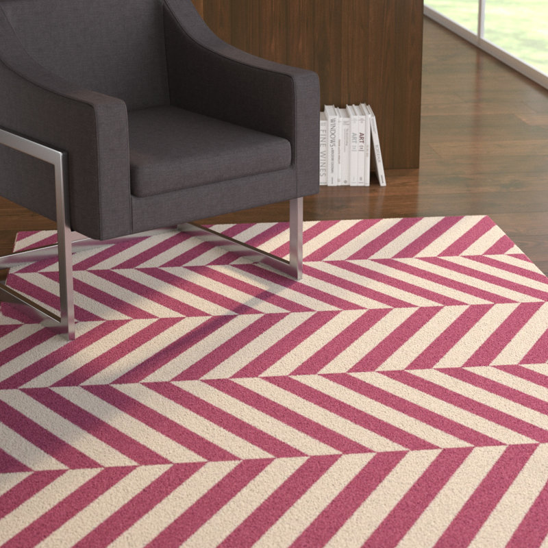 Tapis magenta/ivoire Araliya, Rectangle 8 pi x 11 pi