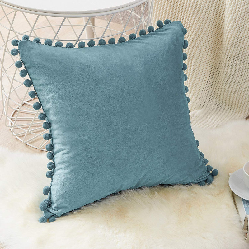 Pom-poms Velvet Pillow Cover