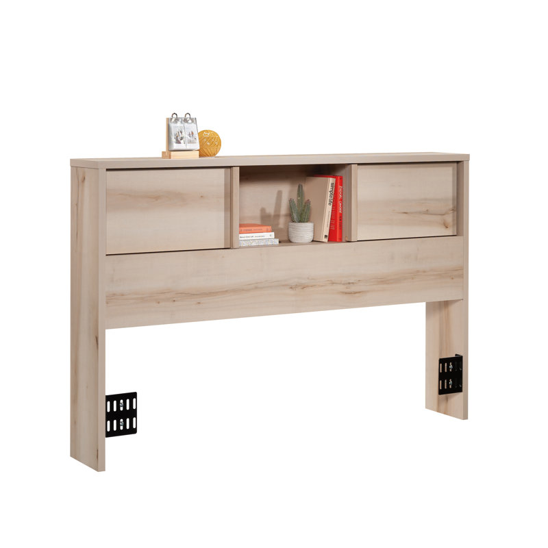 Latvieu Headboard, Light Brown