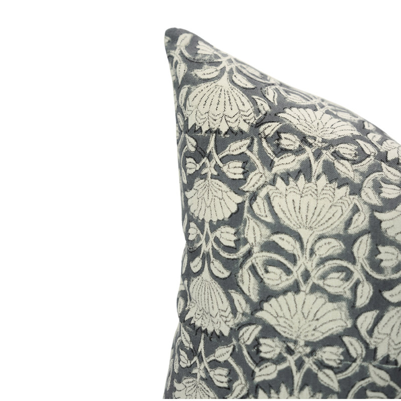 Coussin décoratif en coton gris Boho, Carré, 18 po x 18 po