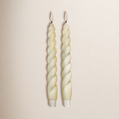 Lakeitra Flameless Taper Candle Set