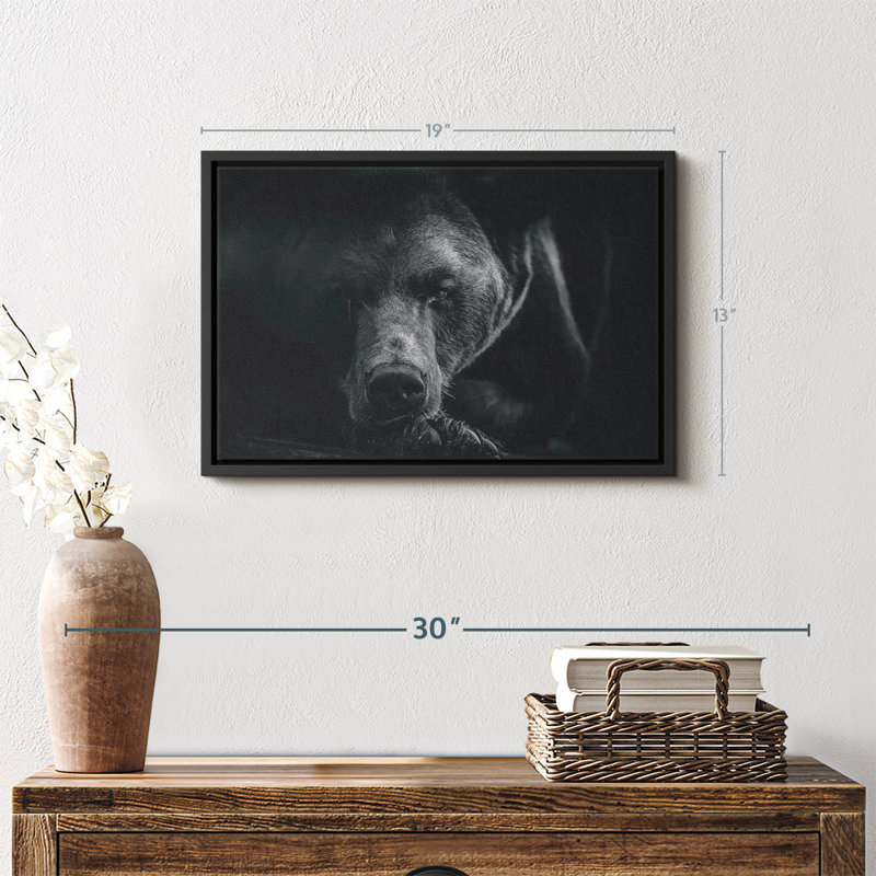 Impression sur toile monochrome avec ours brun, H 13 po x l 19 po