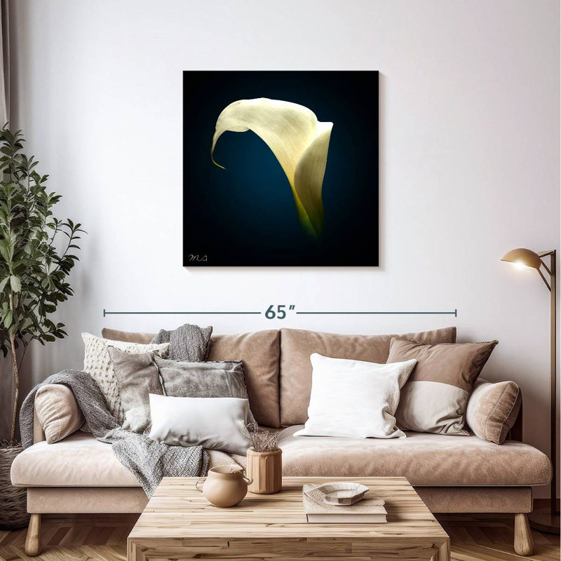 Harnek Cala Lily I, 36" H x 36" W