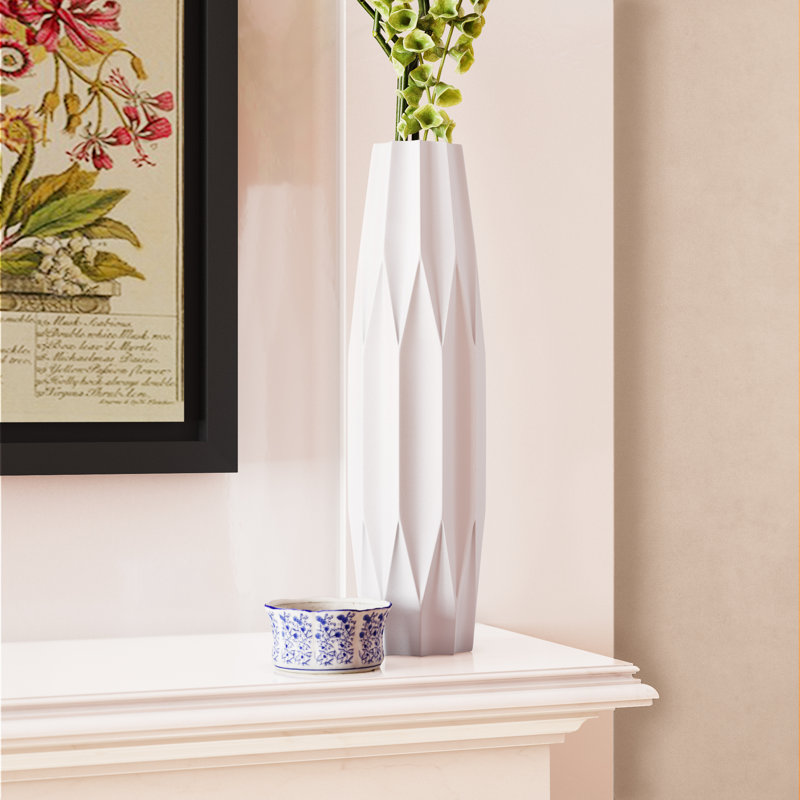 Vase de plancher d’intérieur en céramique merrionette, H 22,75 po x l 6,5 po x 6,5 po, Blanc