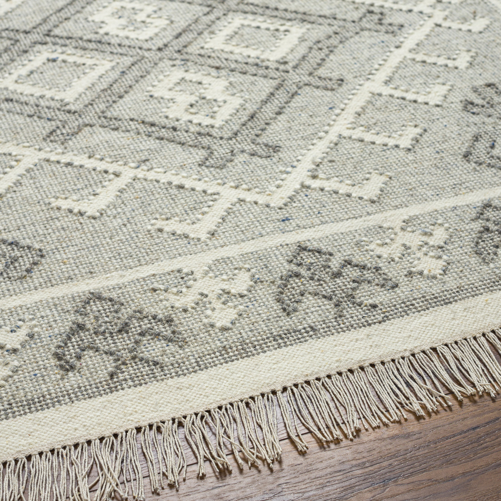 Saber Handmade Wool Rug, Rectangle 6' x 9'