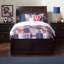 Lit plateforme en bois massif avec repose-pieds et tiroirs sous le lit Fitzsimmons-1130799568-1130799583