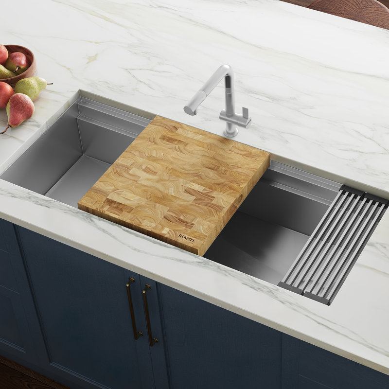 Grande planche à découper en bois massif de 17 po x 16 po x 2 po Ruvati, Bois de chêne