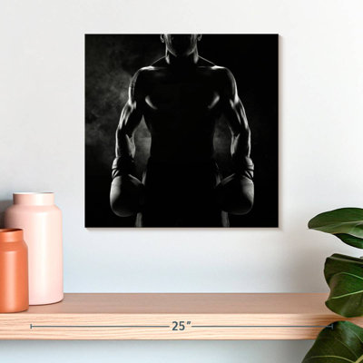 Sireci Muscular Kickboxer