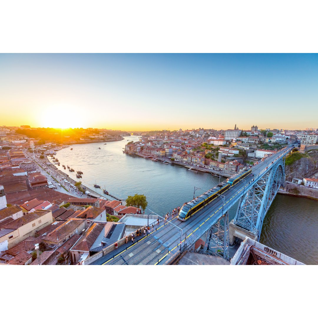 Porto, Portugal von Sean3810 - Leinwandfoto gewickelt