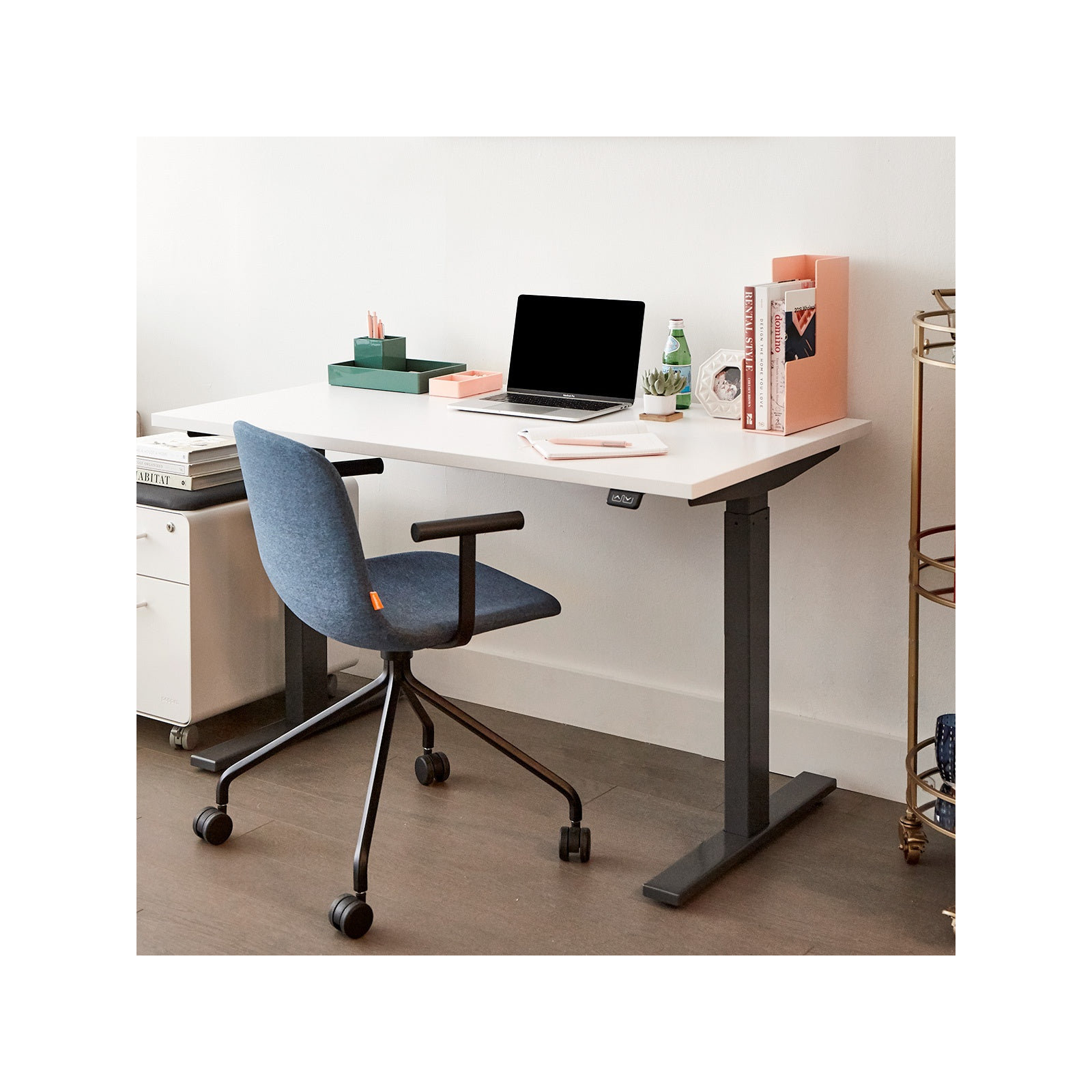 Key Meeting Swivel Office Chair, Charcoal Basketweave