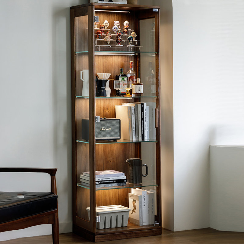 Vitrines en bois massif brun noisette