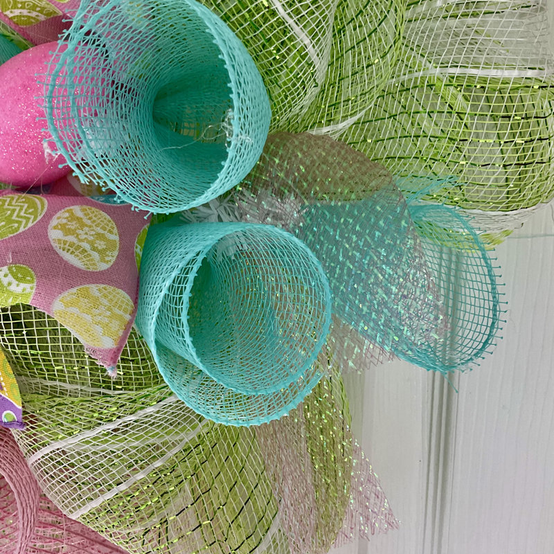Couronne en maille pastel 24 po