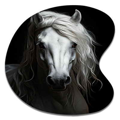 Cheval gris majestueux, art mural asymétrique en métal