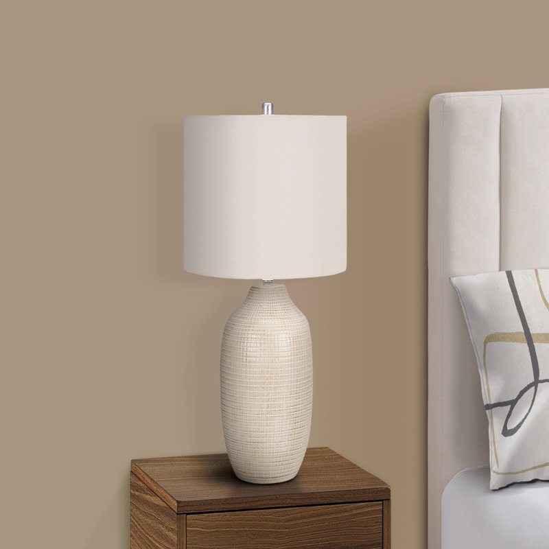 Lighting, H 26 po, lampe de table, céramique crème, abat-jour ivoire / crème