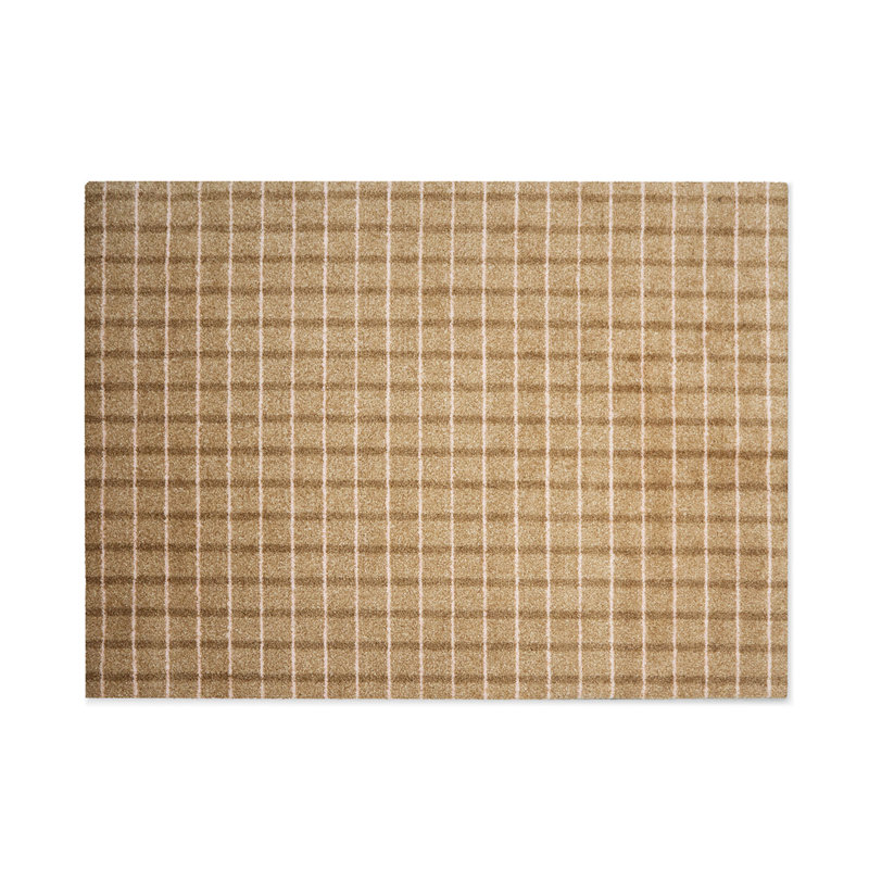 Grid Chocolate Strawberry, 32" W x 44" L
