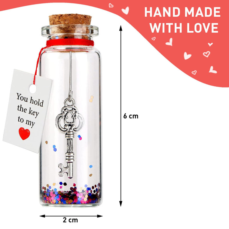 Bouteille d'eau pour la Saint-Valentin souhaitant une bouteille pour la Saint-Valentin
