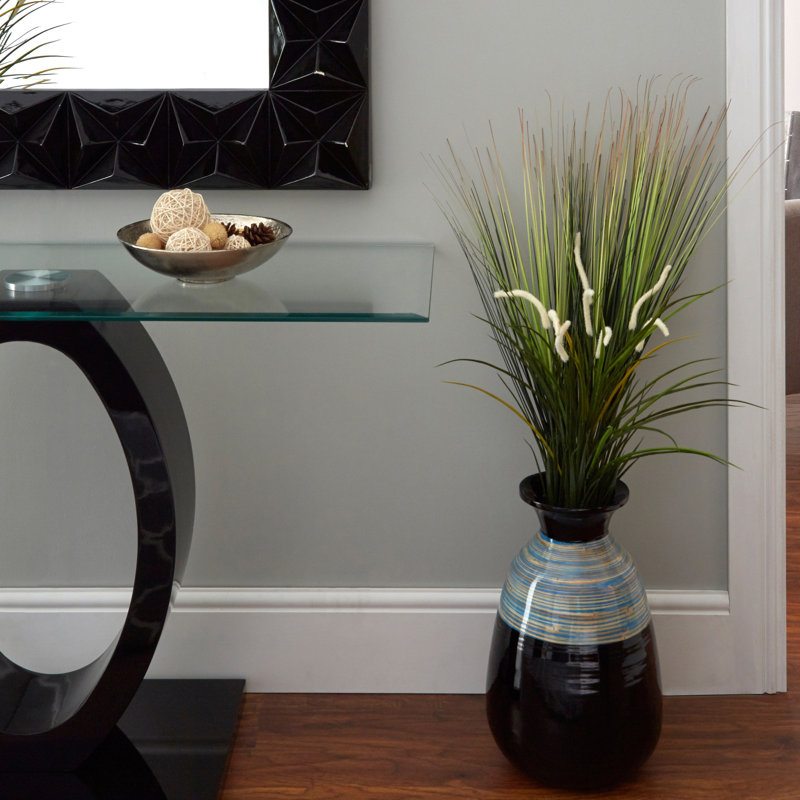 Eager Wood Table Vase