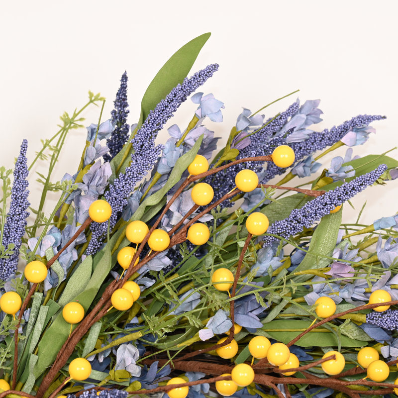 Couronne de porte de 22 po de style champêtre artificiel avec feuilles et fleurs