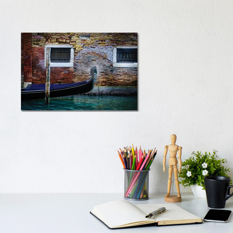 Gondola''s FÃ¨rro (Meaning Iron) 1 Piece Wrapped Canvas Wall Art, 20.32 cm H x 30.48 cm W