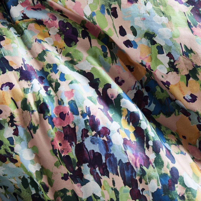 King 8 - Piece Comforter , Digital Print Floral Theme, Tailored Bed Skirt Layout, Fluffy Fill Content Flowers, ,