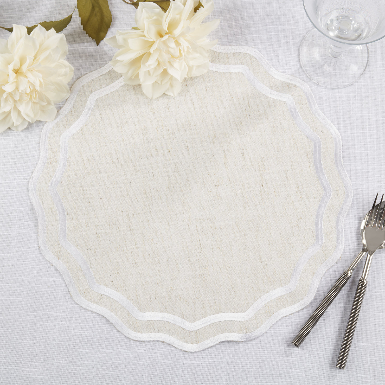Scalloped Placemat, Tan
