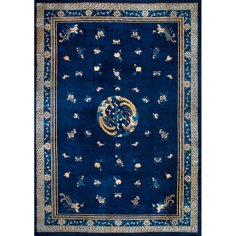 Hand Knotted Wool Area Rug in Blue