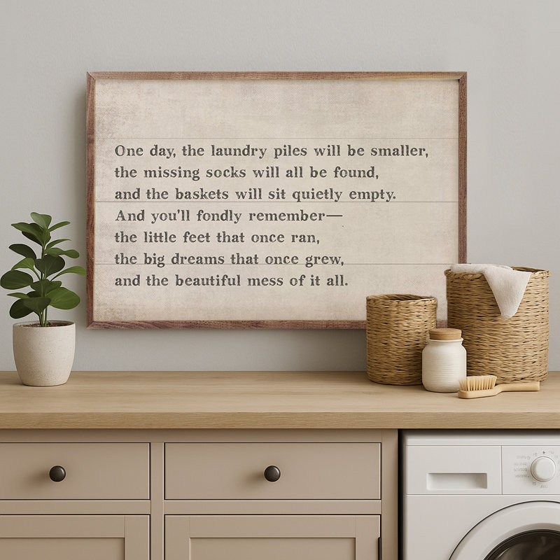 One Day The Laundry Piles, H 10 po x l 16 po, Blanc