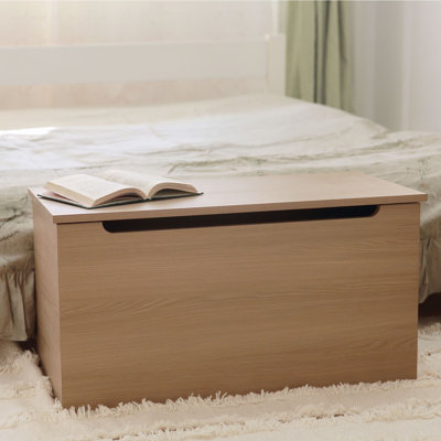 Freya Blanket Chest